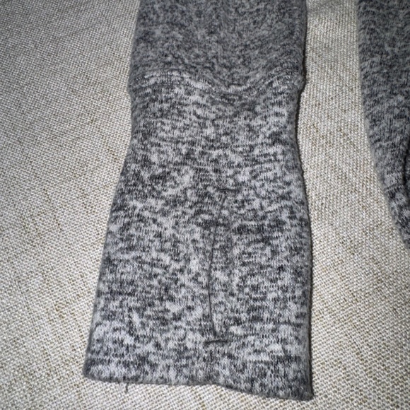 Athleta | Women's Gray Luxe Cutout Pose Long Sleeve Top | Size S - Picture 8 of 11
